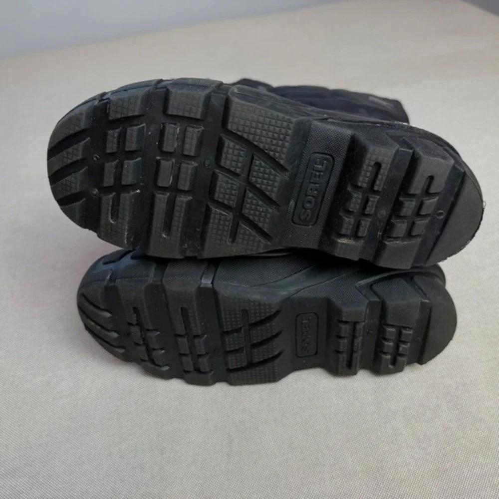 Sorel Kids Flurry Black Snow Boots‎ Waterproof Winter Size 2